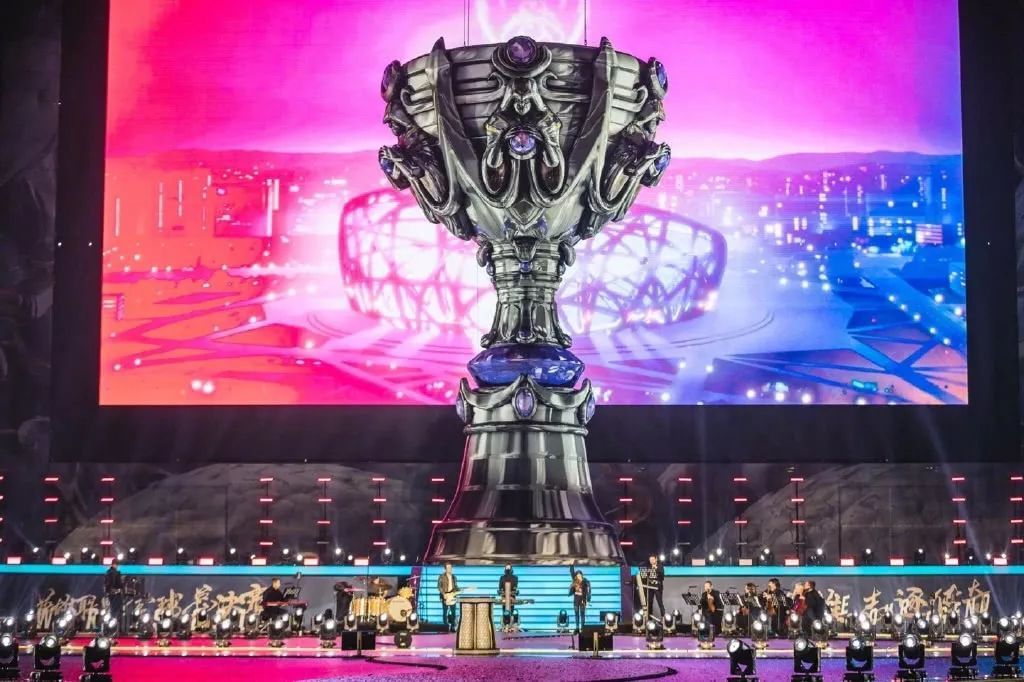 势均力敌！在最近6场WBG与LNG的交战中，两队互赢对方三个大场